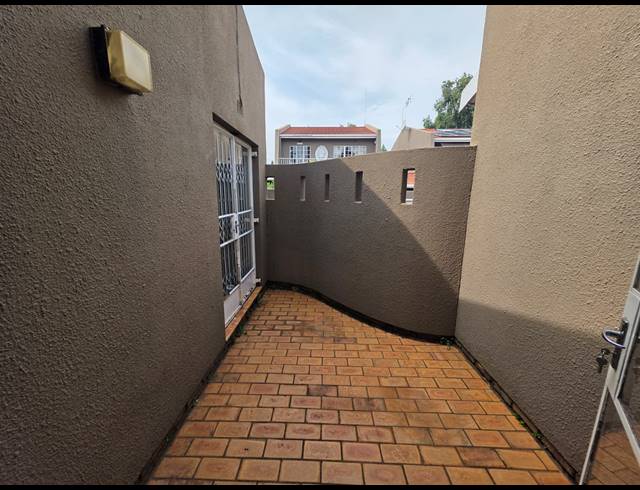 3 BEDROOM TOWNHOUSE FOR SALE IN THREE RIVERS